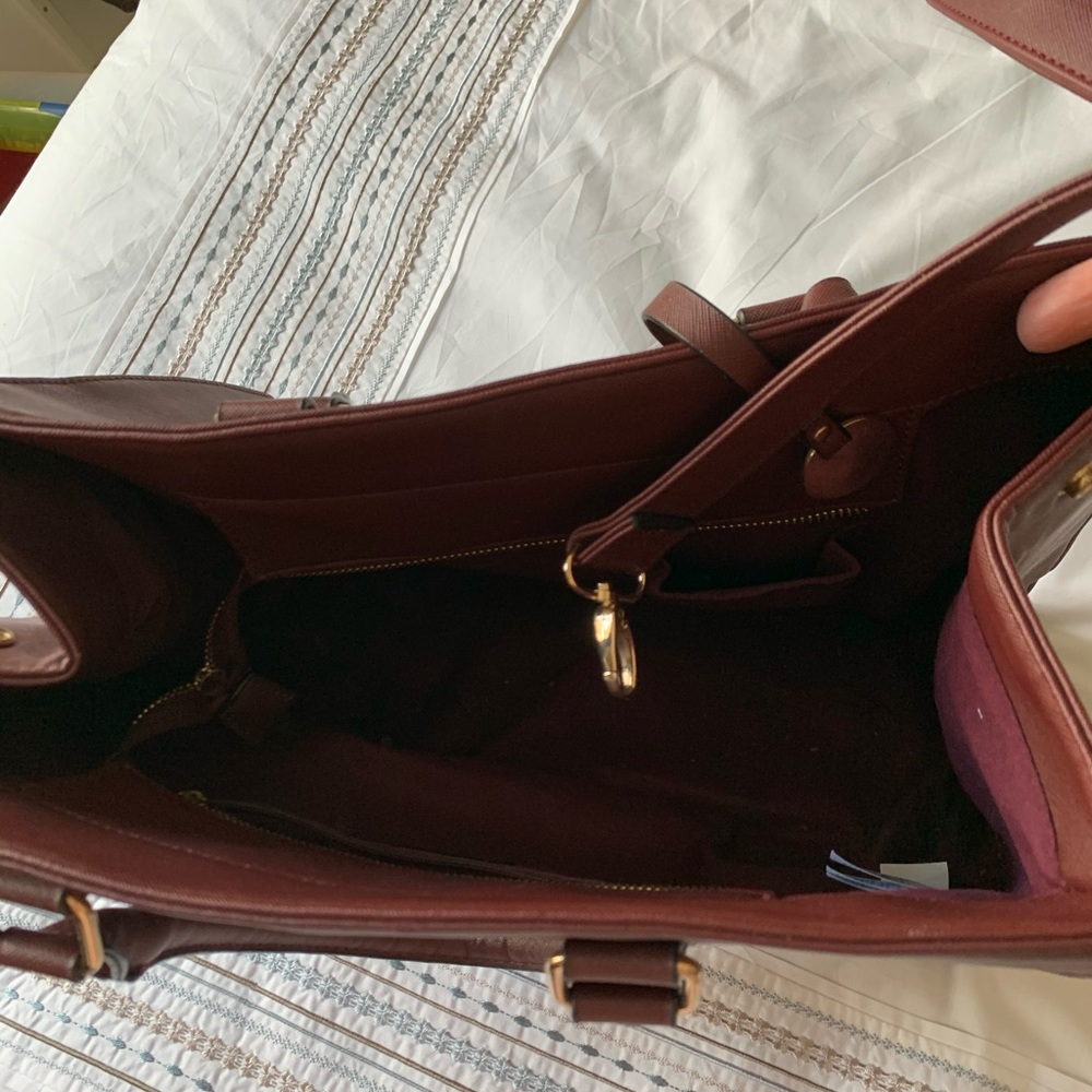 Purse - Picture 2 of 8